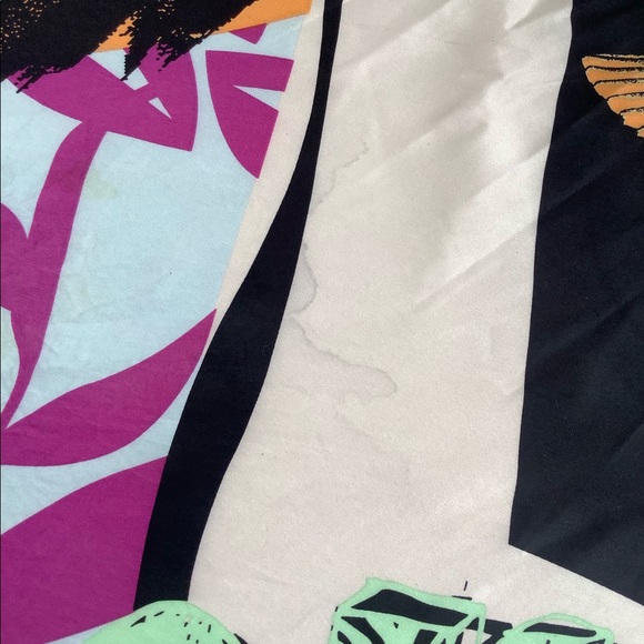 100% Silk Scarf Custo Barcelona 31 x32 - Picture 8 of 13